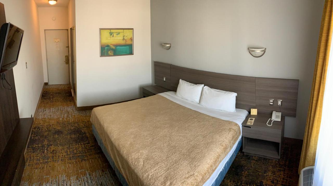 Fastos Hotel Monterrey Kültér fotó